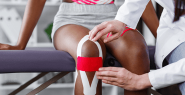 Die Physikalische Therapie konzentriert sich auf die Verwendung von Faktoren wie Licht, Wärme, Kälte, elektrischer Stimulation und Wasser, um Schmerzen…