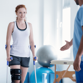 Die Hauptaufgabe eines Physiotherapeuten ist es, die körperliche Funktionalität und Mobilität des Patienten zu verbessern